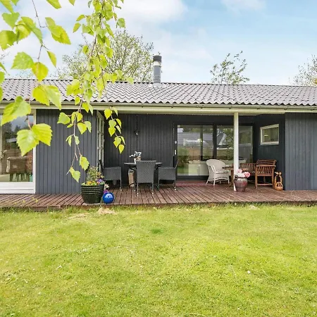 6 Person In Odder Holiday home Norsminde